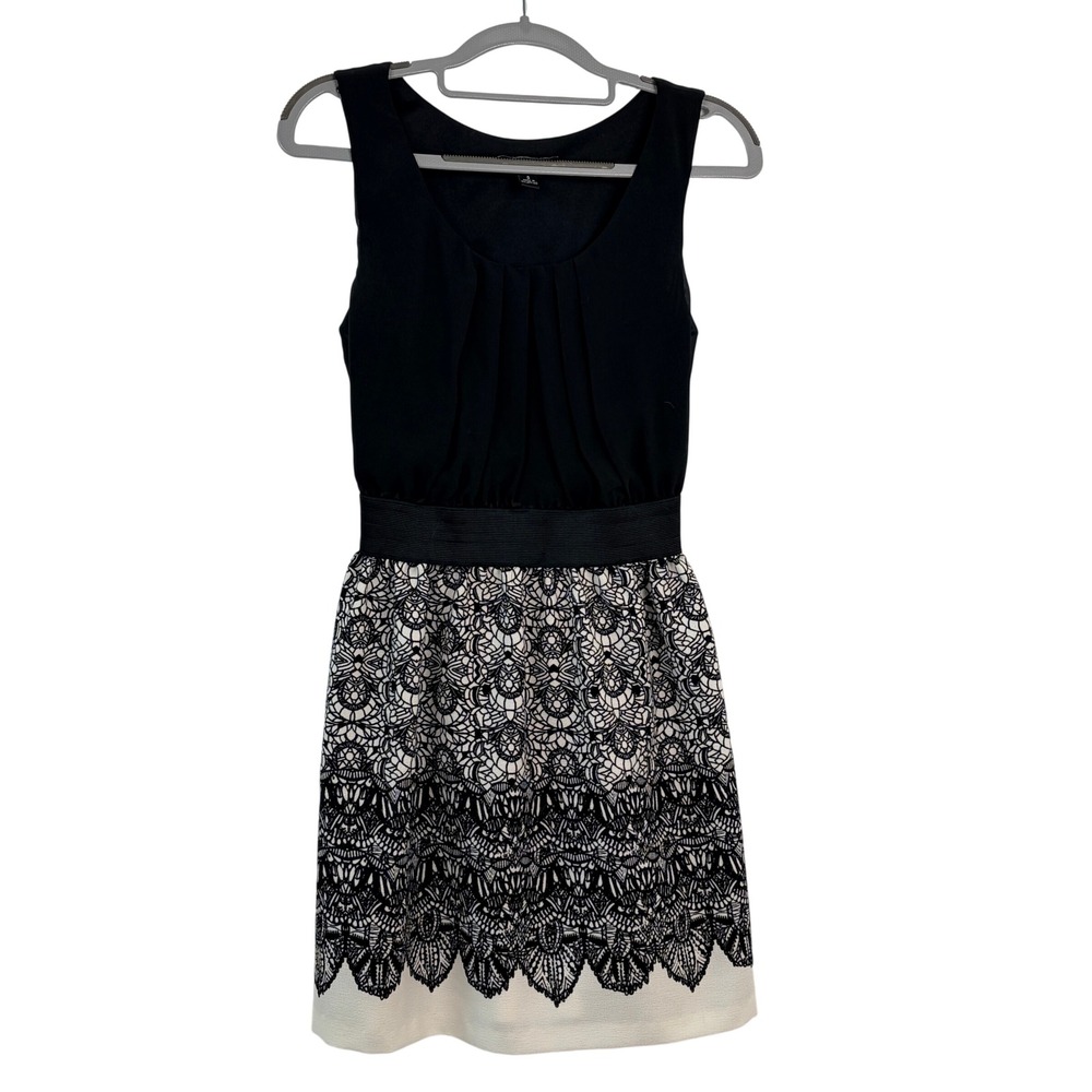 BCX Fit and Flare Dress Small Black White Lace Print Scoop Neck Sleeveless